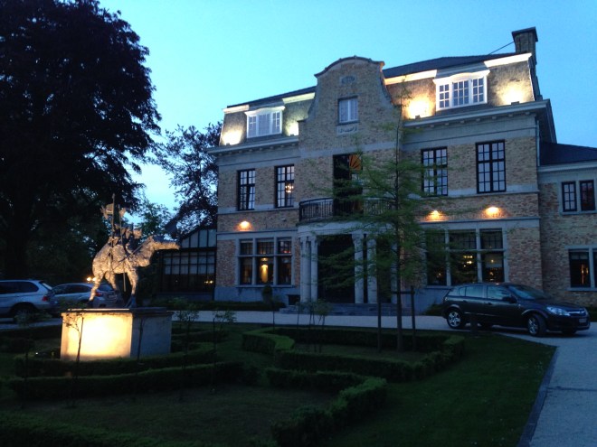 Het Huis van Cleophas, dat zijn naam beter zou veranderen in het Huis van de Allerbeste Moelleux Ooit Ever. 