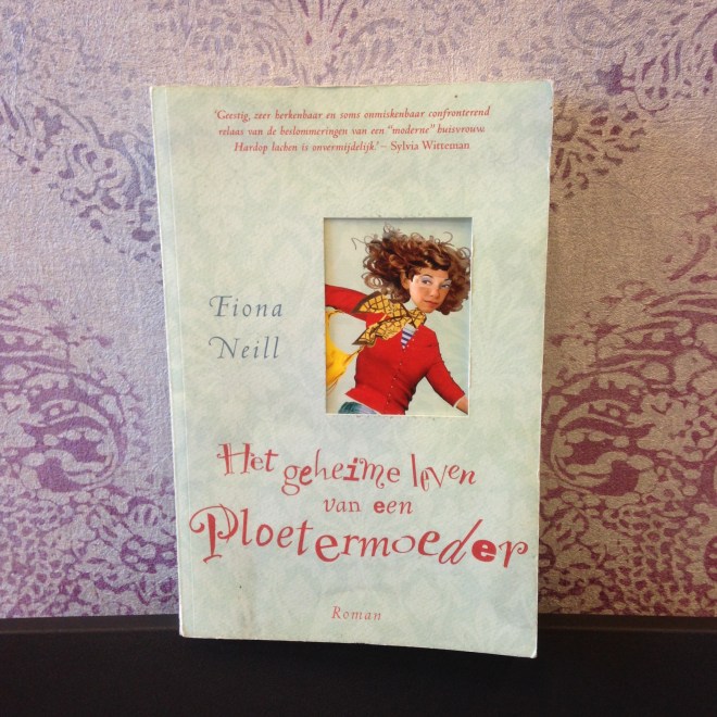 Dat madammeke komt zo schoon piepen van in de cover. "Speel mee met de WWW!" roept ze. Echt waar. 