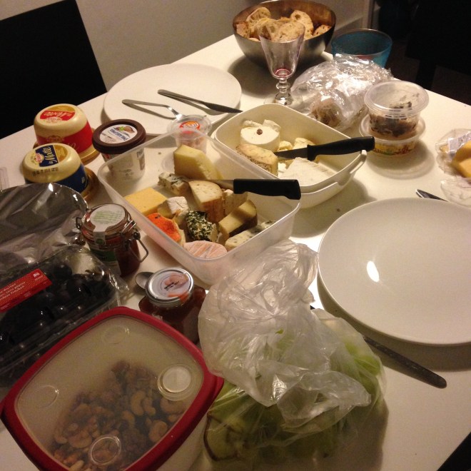 Dit was zondagavond. Tegen het einde van hete week was een kaas-coma nabij.